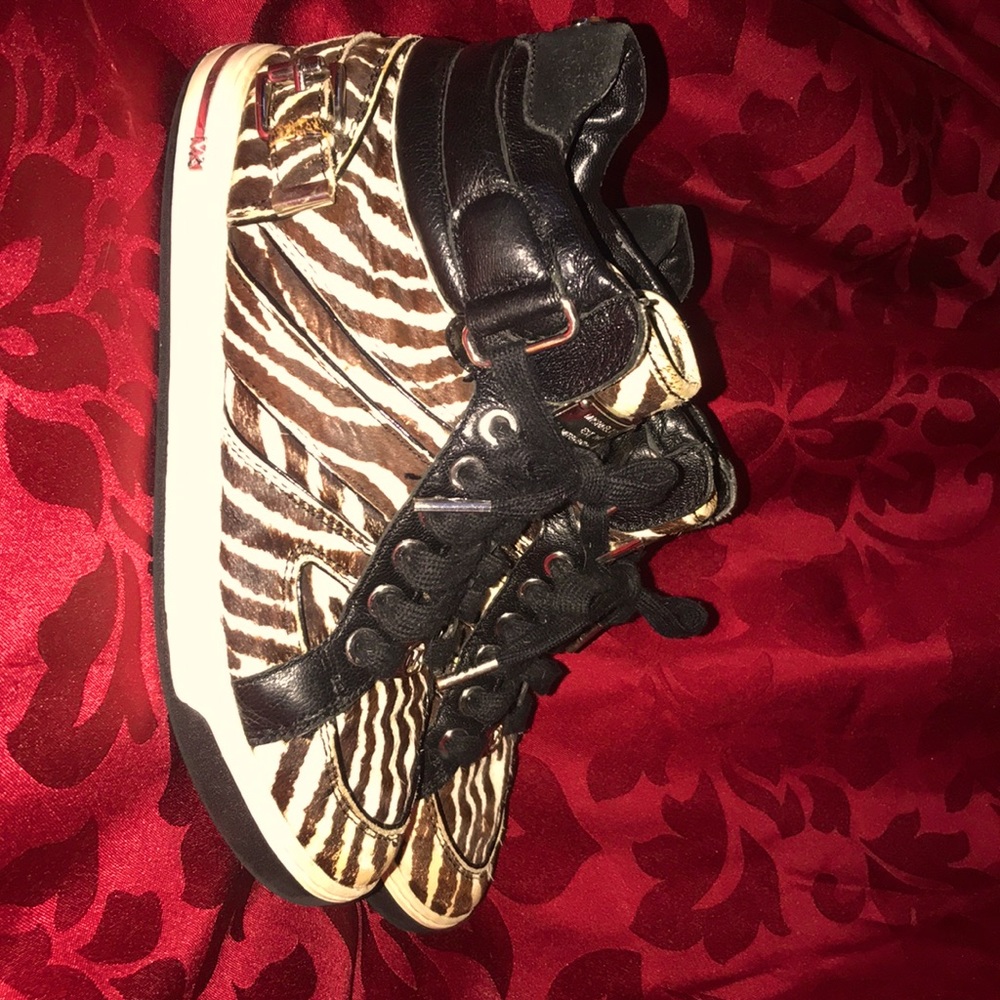 Size 6 Micheal Kors zebra limited edition